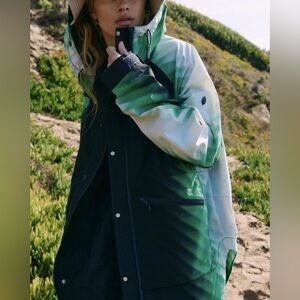 NWT Free People Movement Singin’ in the Rain Packable Hooded Spring Jacket